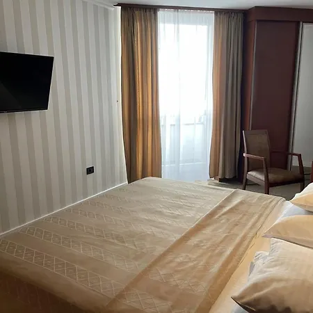 Hotel Bosna 4*